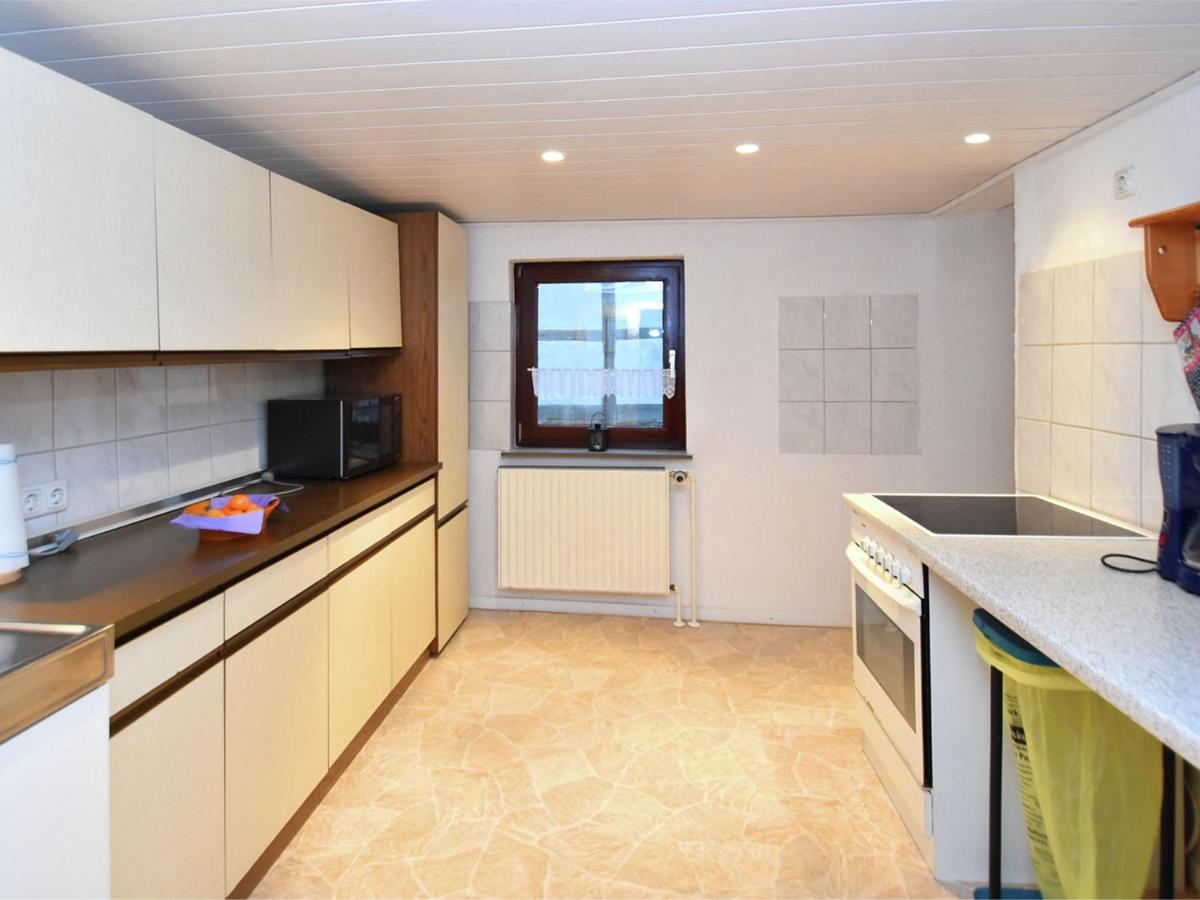 Small Apartment In Hesse With Terrace And Garden Frielendorf Екстериор снимка