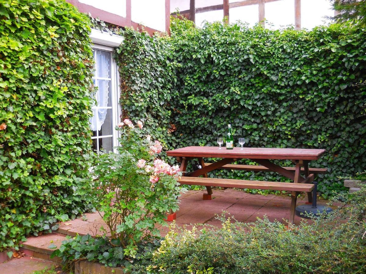 Small Apartment In Hesse With Terrace And Garden Frielendorf Екстериор снимка