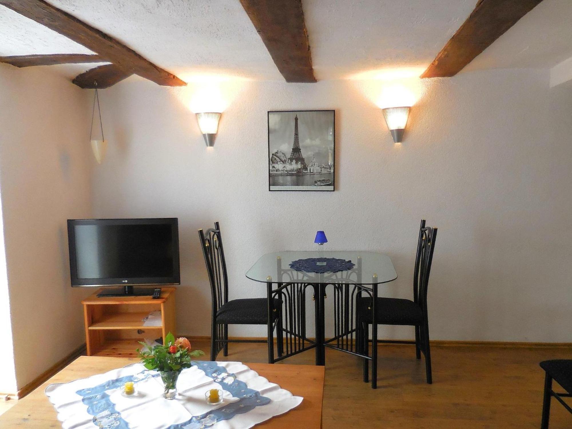 Small Apartment In Hesse With Terrace And Garden Frielendorf Екстериор снимка