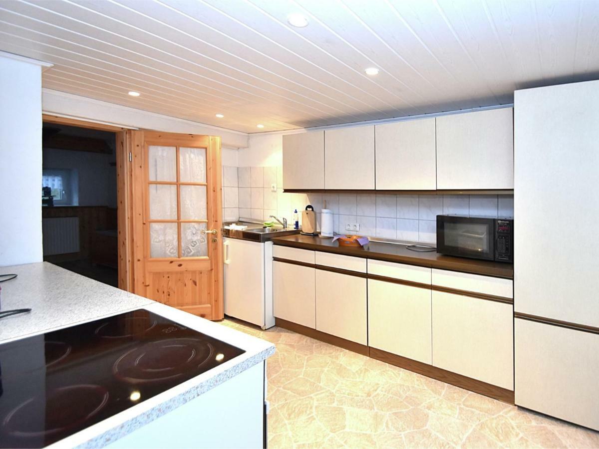 Small Apartment In Hesse With Terrace And Garden Frielendorf Екстериор снимка
